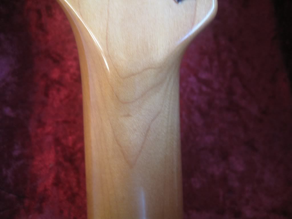 Sanding (down) a guitar neck to remove polyurethane gloss for speed